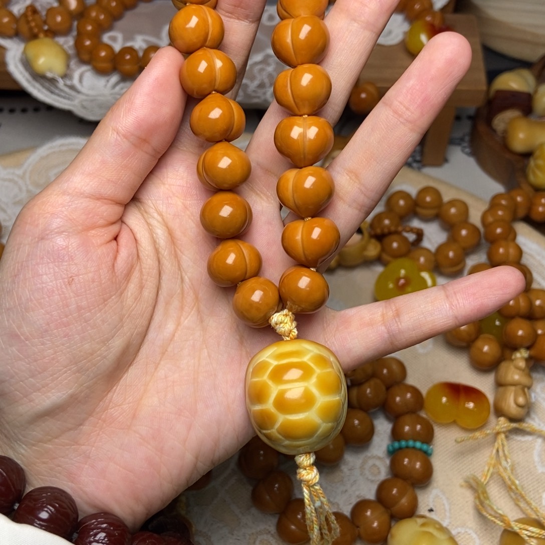 猴头核桃吊坠屁桃玻璃底卡14