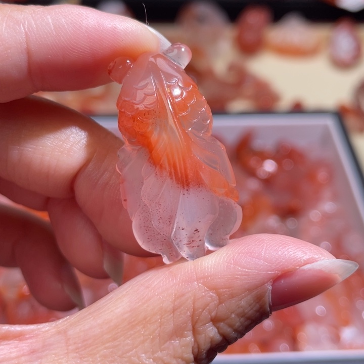 南红玛瑙金鱼未镶嵌591