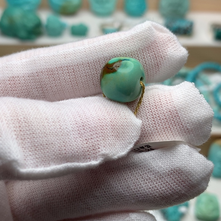 绿松石未镶嵌珠宝奇石文峰矿口老型11.6*10.6mm