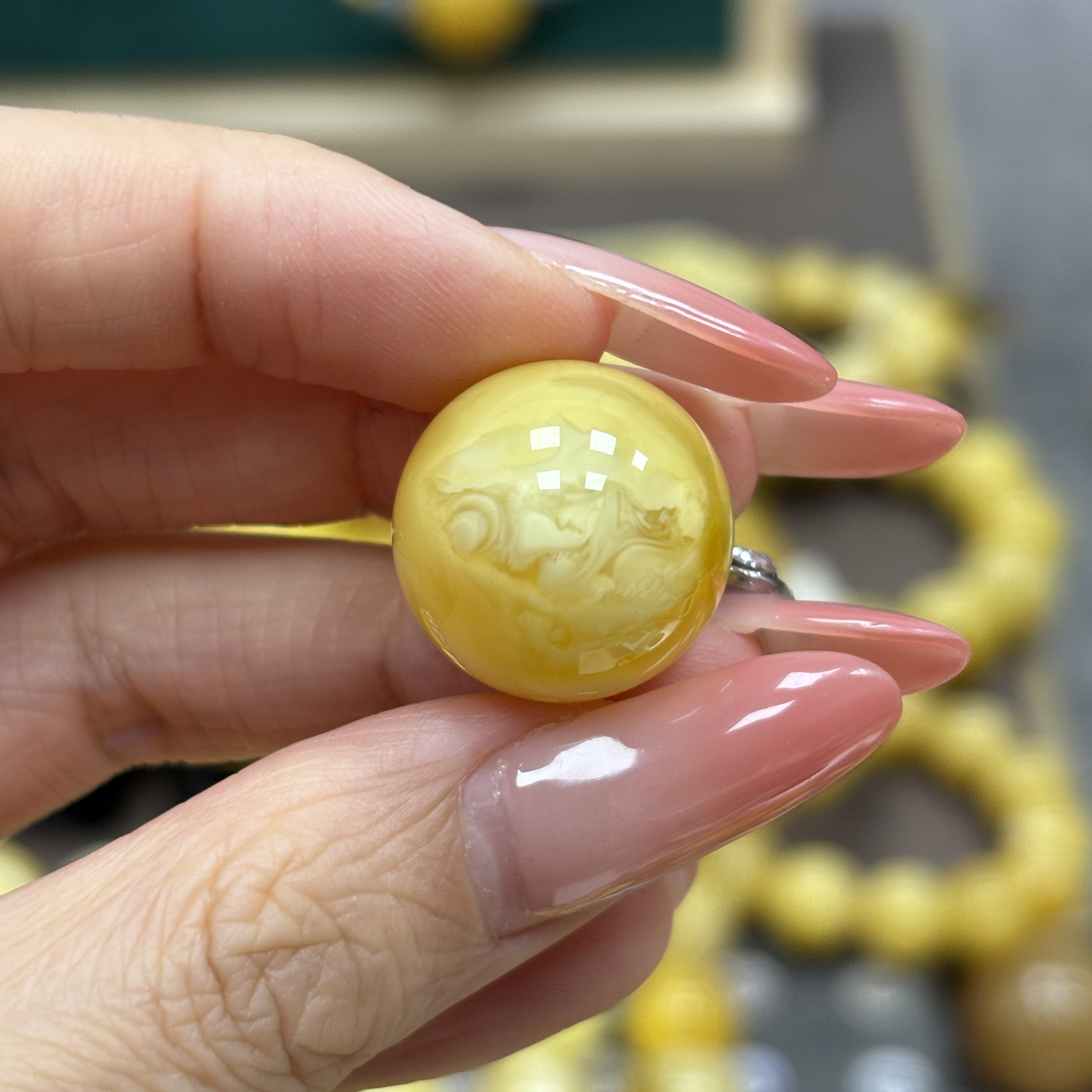 18.5mm瑕疵· 小妖珠宝天然原矿琥珀蜜蜡