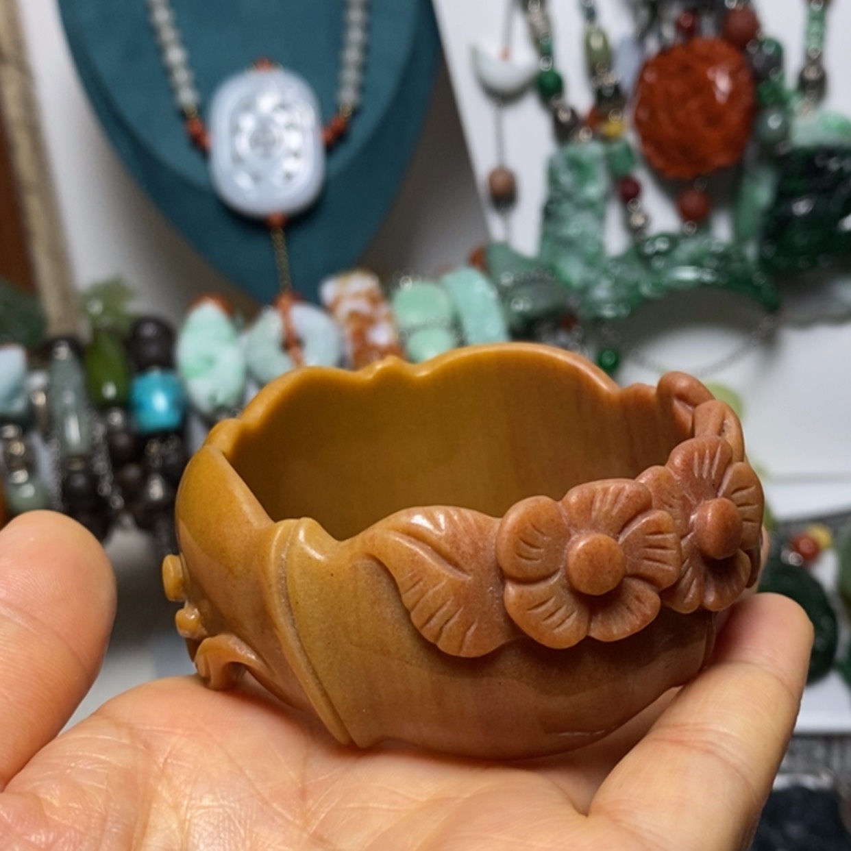 【闪购商品】蛇纹石玉未镶嵌dz吊坠