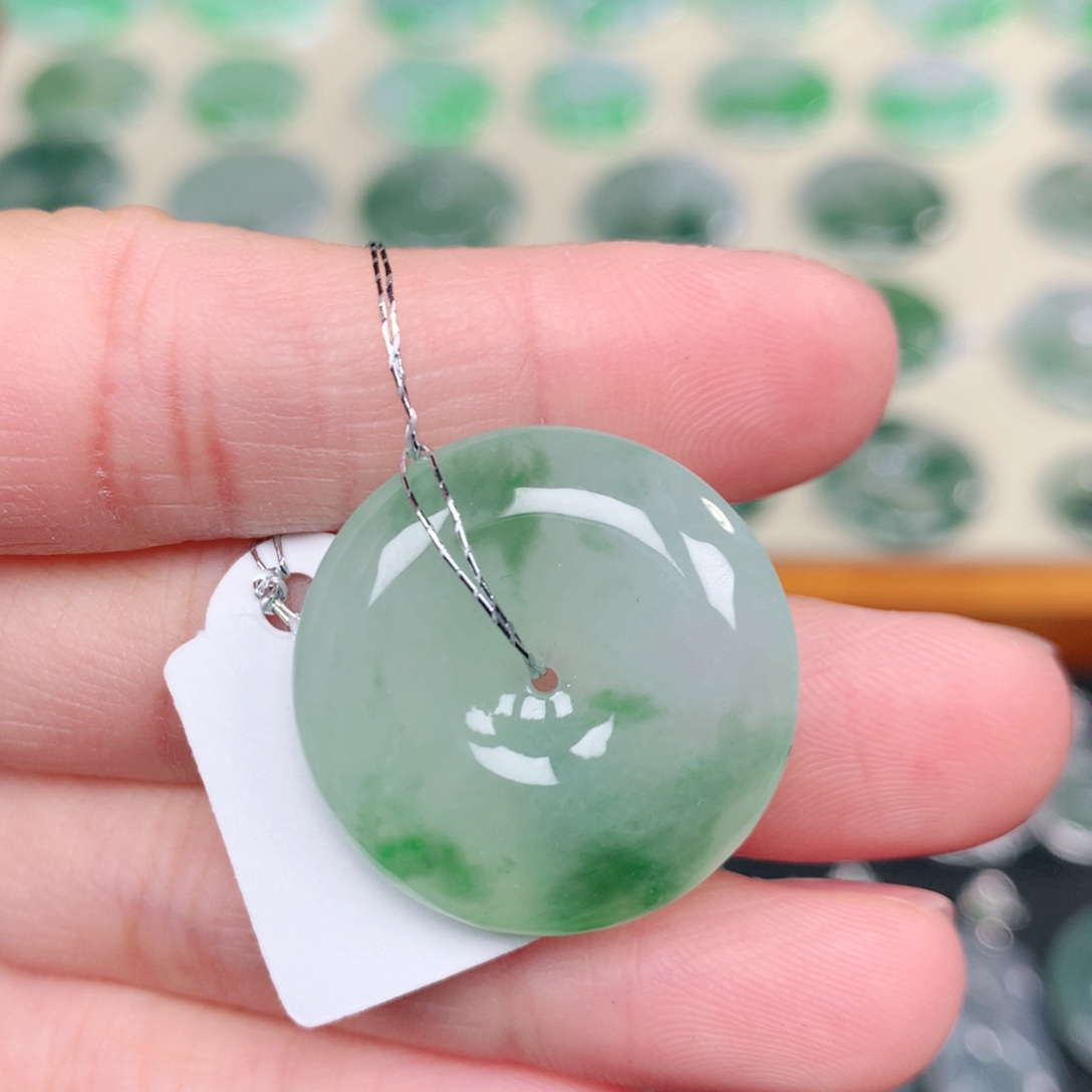 翡翠未镶嵌吊坠(不含链)25.6-6.2