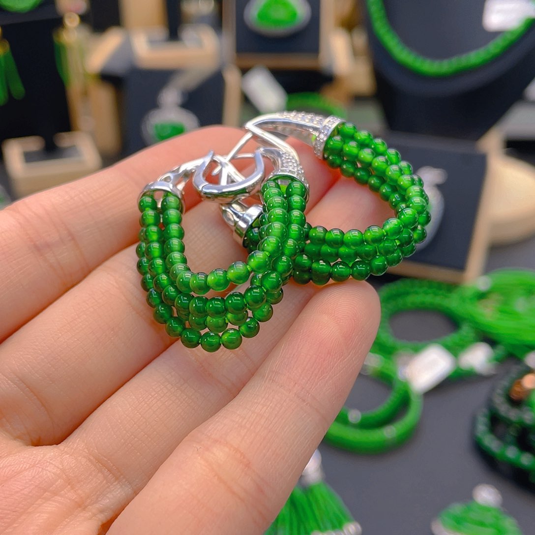 翡翠耳饰银S925镶嵌卡3