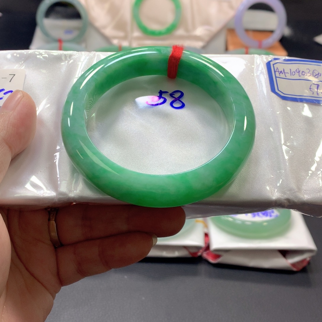 翡翠未镶嵌手镯58圈口