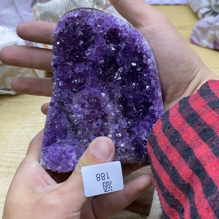 水晶大型摆件（非配饰）未镶嵌