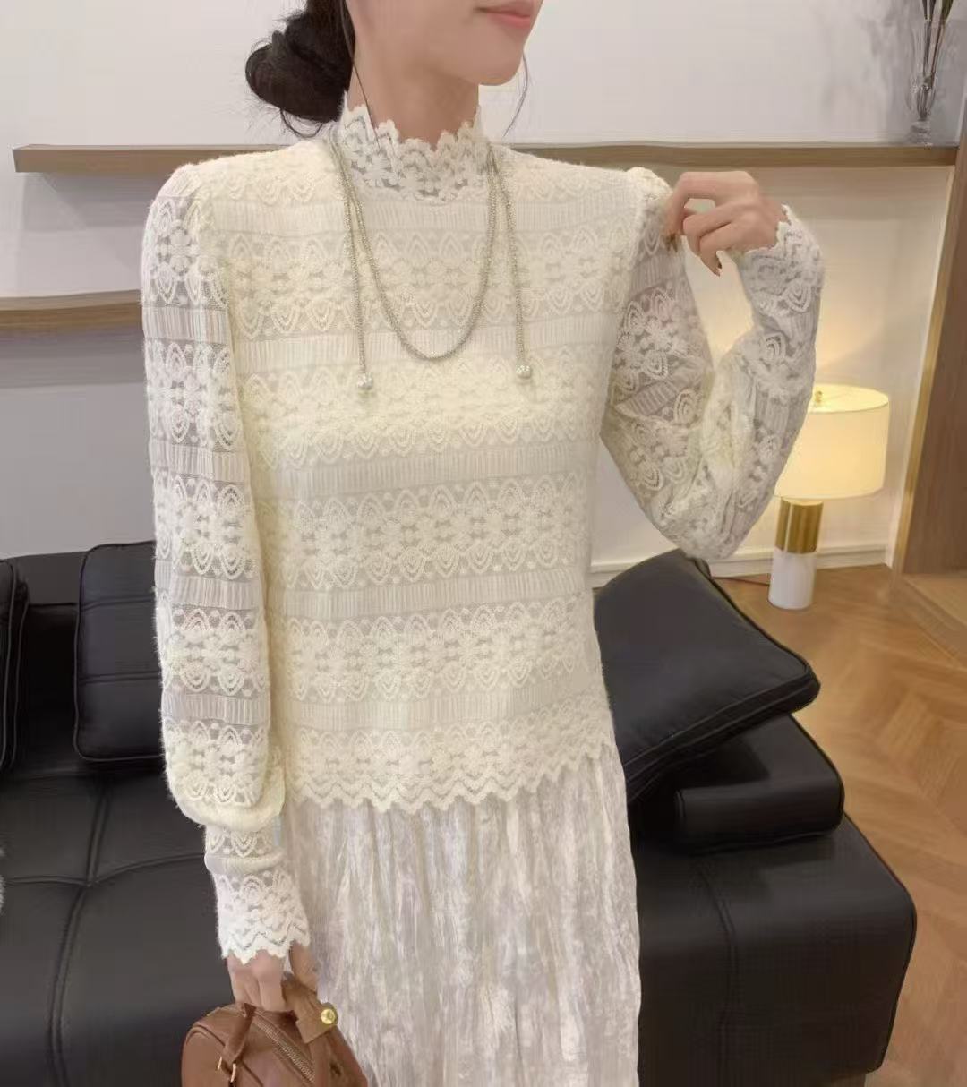 气质百搭修身型半高领打底衫