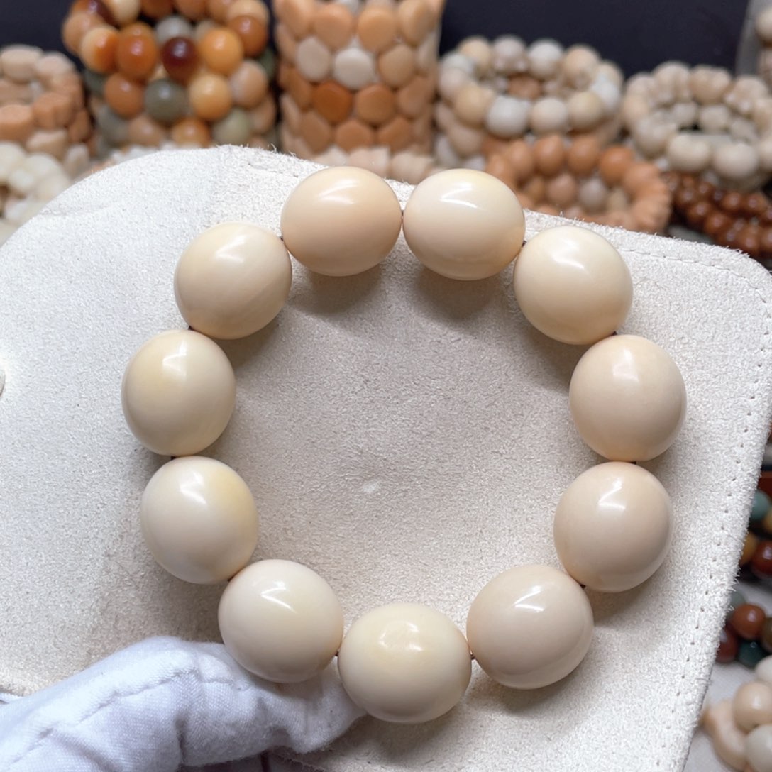 菩提根/象牙果吊坠瑕疵有裂22鹅蛋582