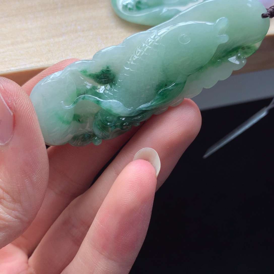 颈饰未镶嵌翡翠吊坠