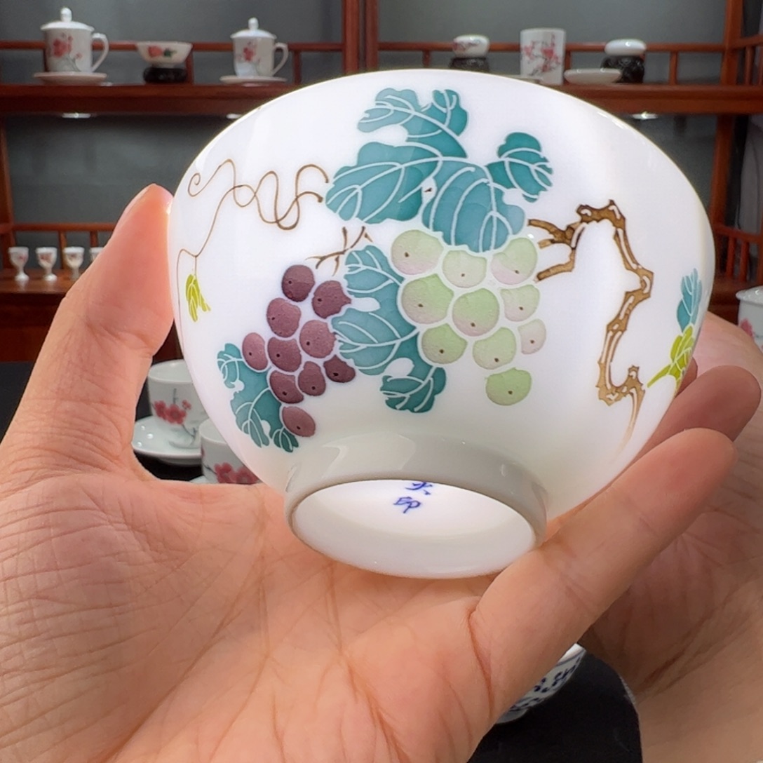 釉下五彩硕果累累（杨所长底款）