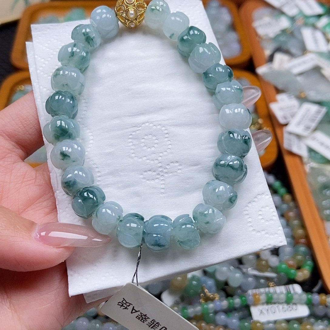 未镶嵌挂件翡翠闪