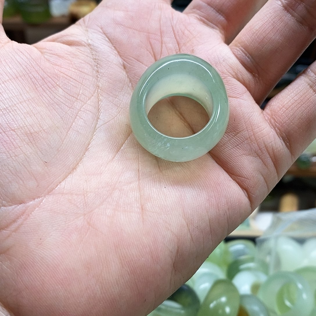 岫玉戒指未镶嵌Z**e戒指