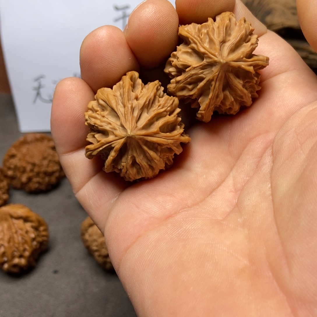 把件文玩核桃岐山三棱