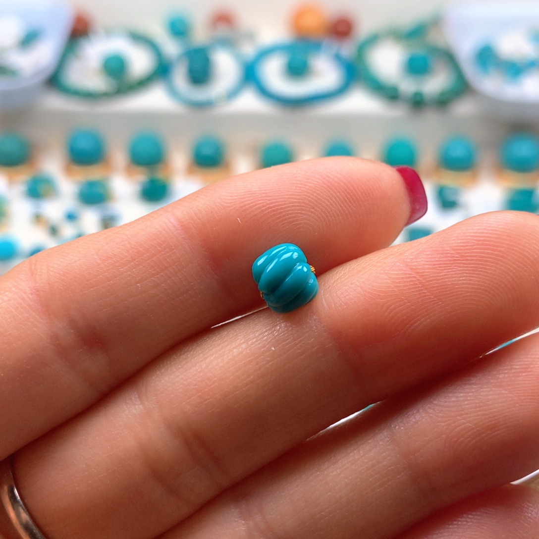 绿松石配饰未镶嵌