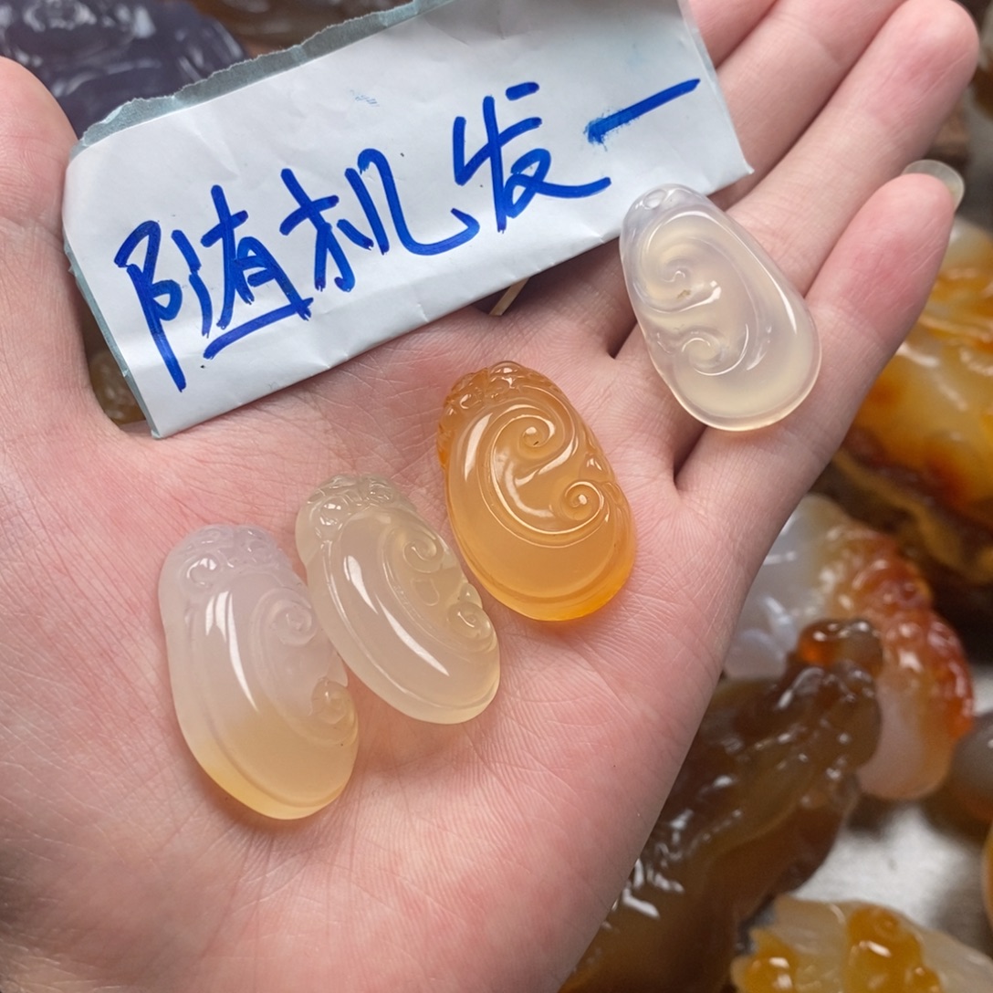 玛瑙/玉髓未镶嵌颈饰