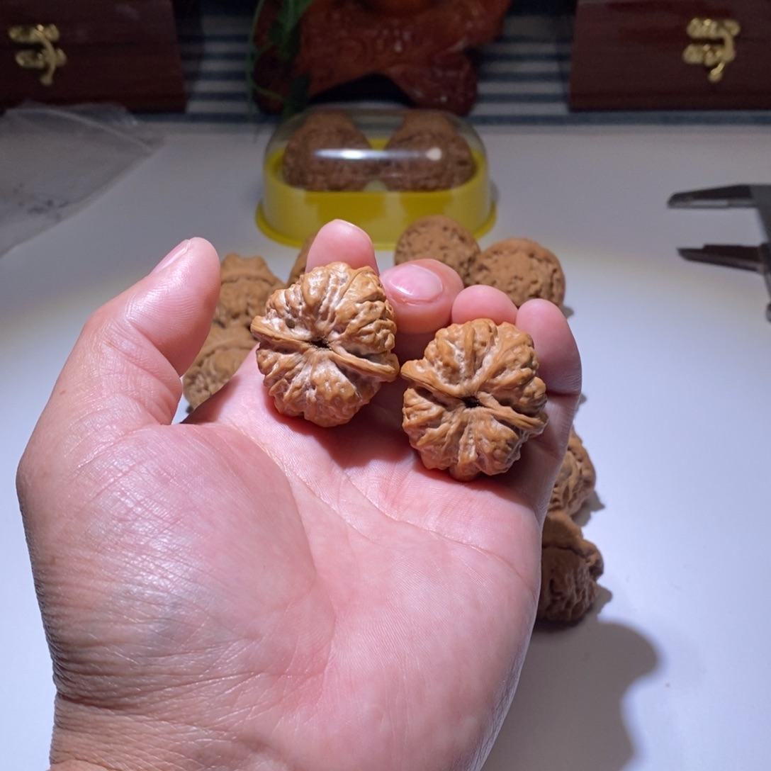 桃核吊坠X****人昌平蛙直播中欢迎选购