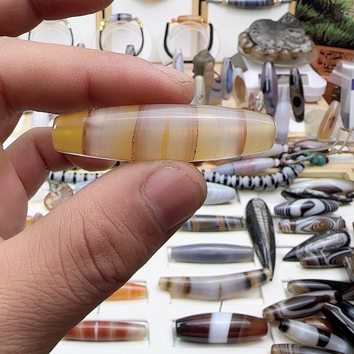 玛瑙/玉髓颈饰未镶嵌