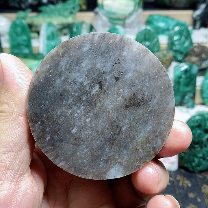 未镶嵌独山玉颈饰