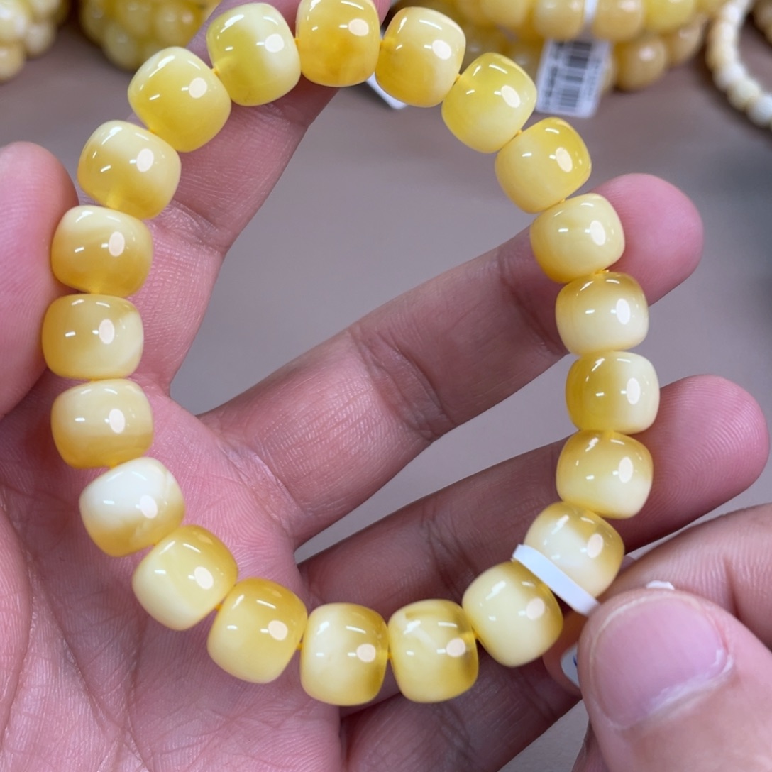 琥珀裸石未镶嵌15200000000