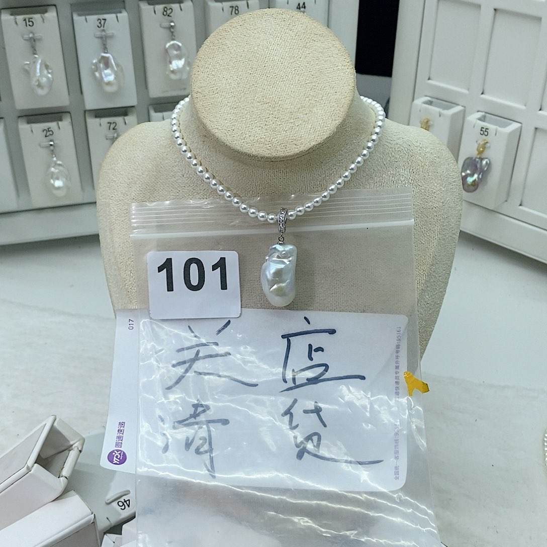 淡水珍珠颈饰合金