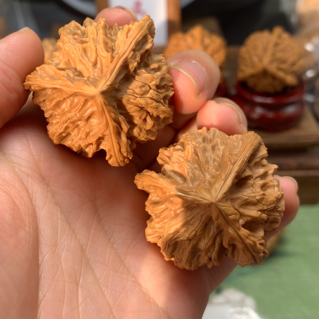 文玩核桃吊坠39三棱