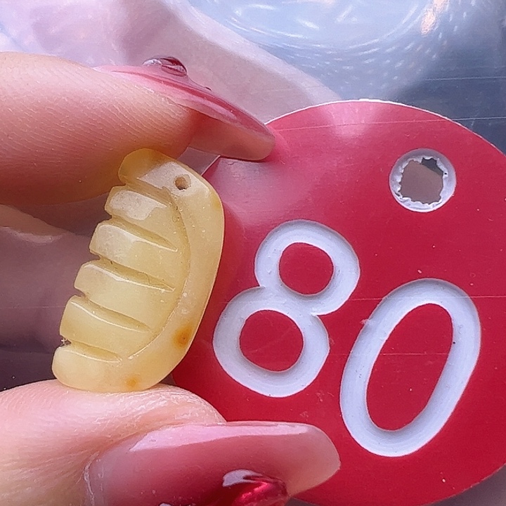 蜜蜡裸石未镶嵌19.3mm 木梳 挂件