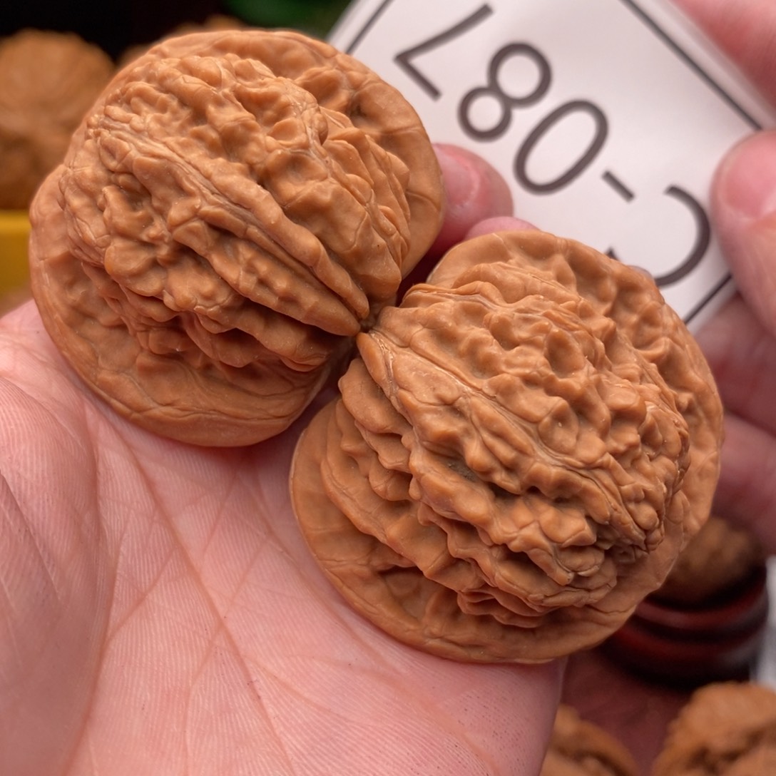 文玩核桃把件汉高楼42