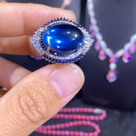 海***欣未镶嵌戒指红宝石