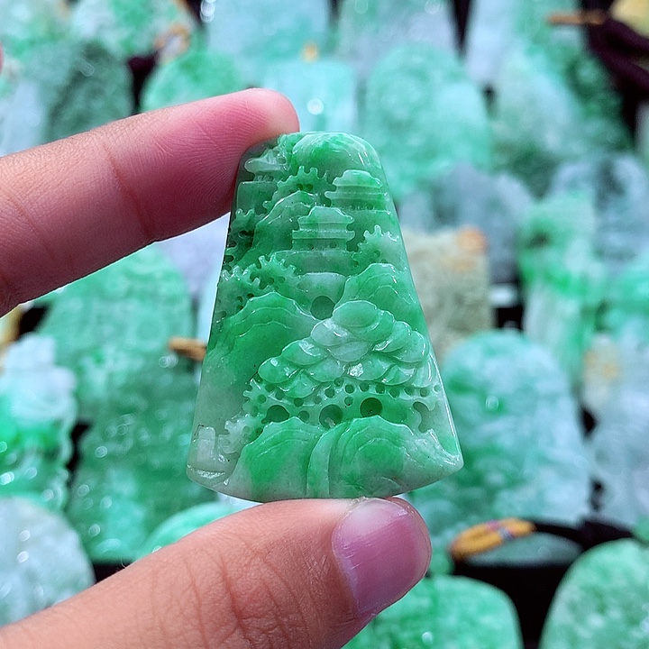 翡翠未镶嵌吊坠(不含链)