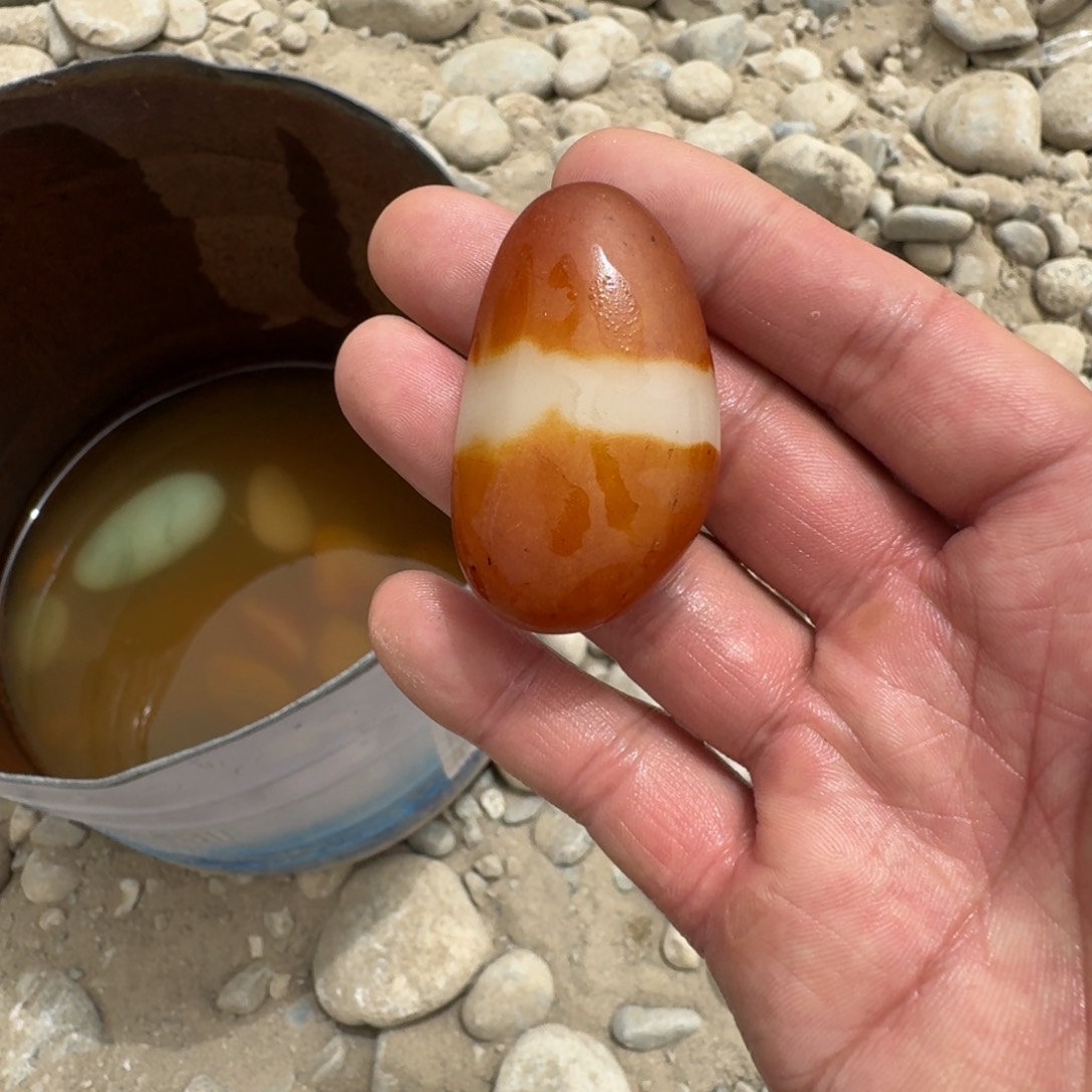 精品无镶嵌小吊坠