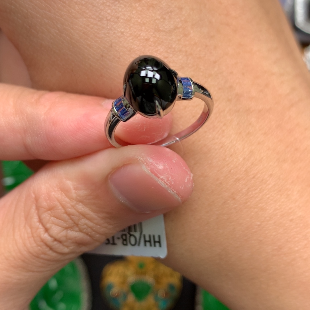 翡翠18K金镶嵌戒指