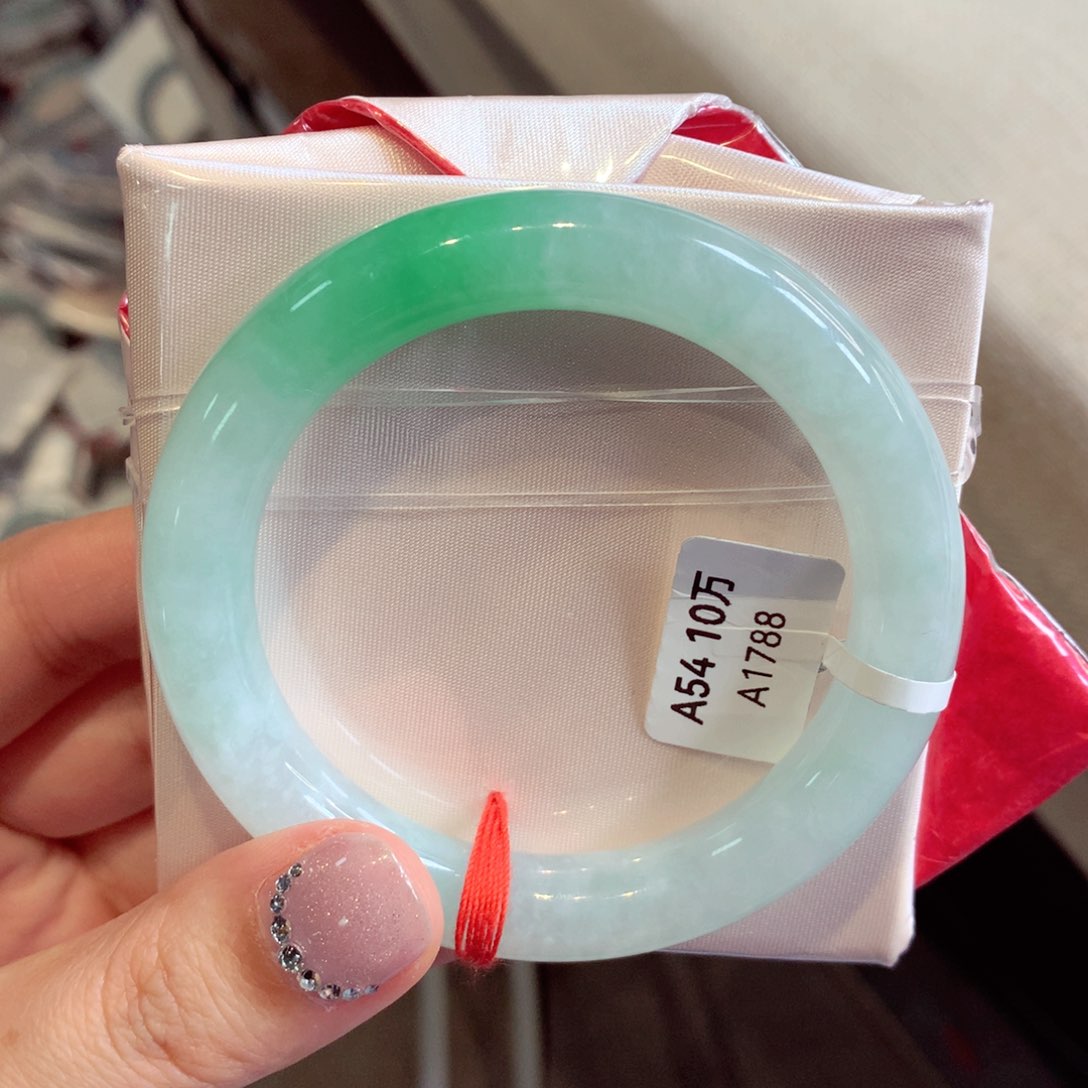 翡翠手镯未镶嵌32圆条77