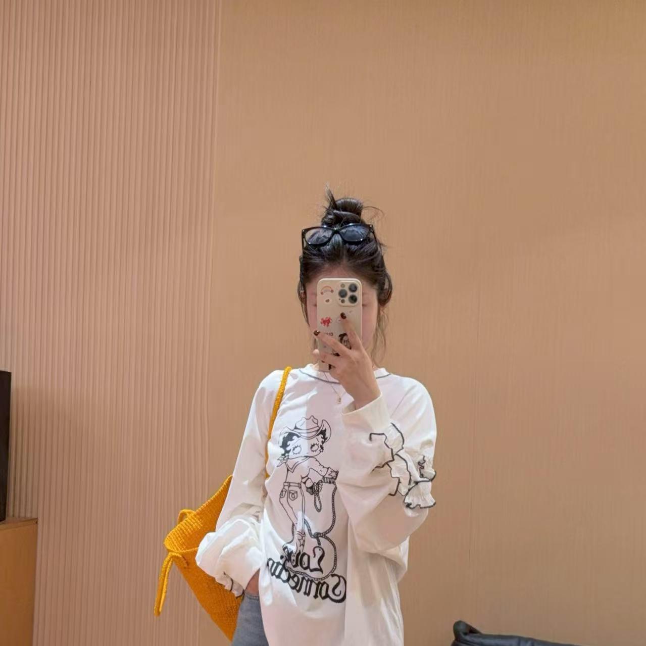 13514余小鱼【贝蒂女孩】两色撞色字母印花时尚圆领木耳边长袖女装