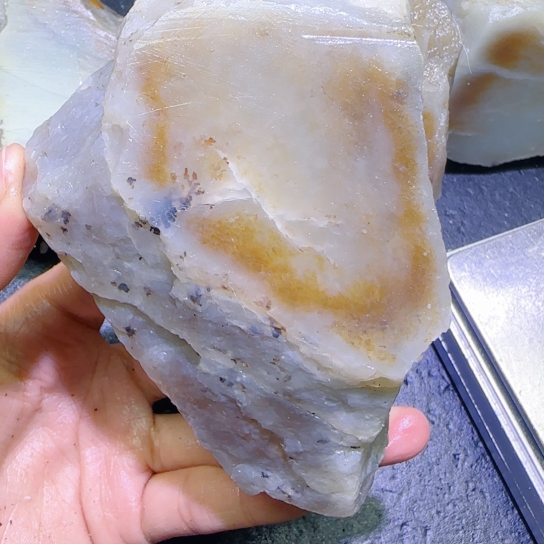 和田玉未镶嵌珠宝半成品