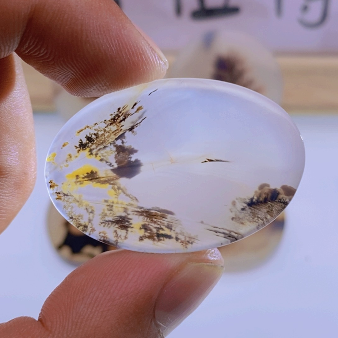 玛瑙/玉髓颈饰未镶嵌