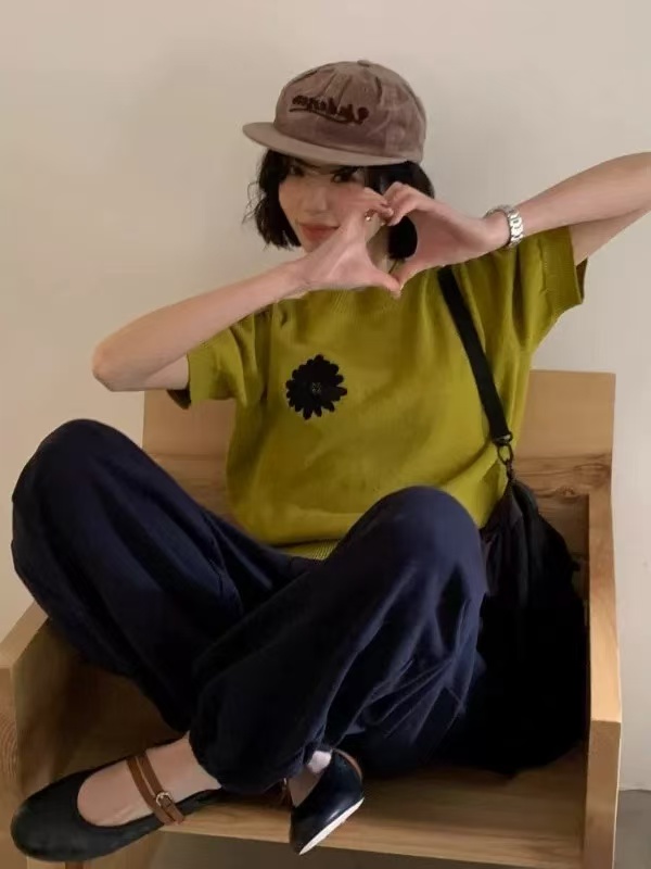 7064  独特超好看上衣韩系高级感显瘦针织短袖正肩女t恤