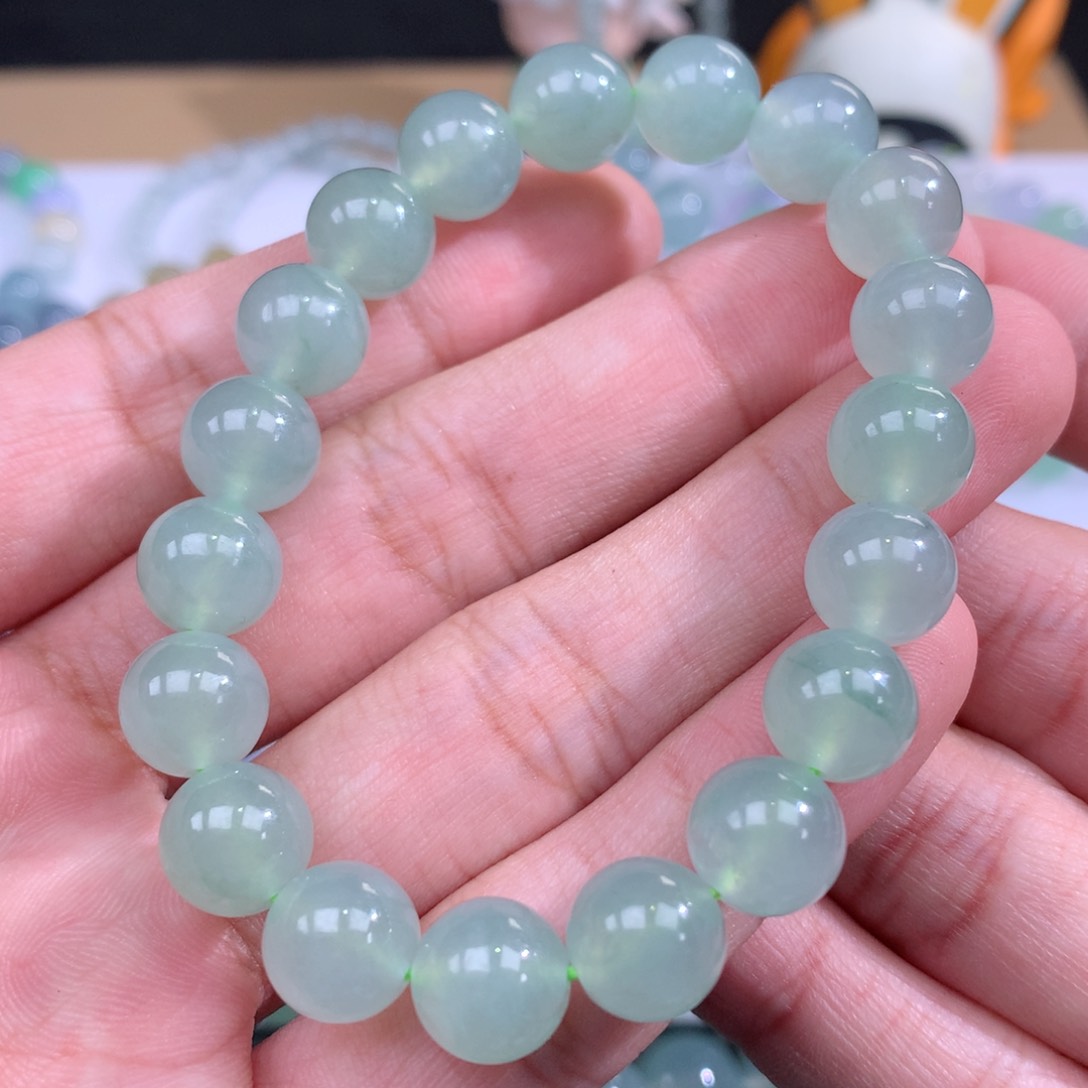 翡翠手链未镶嵌翡翠