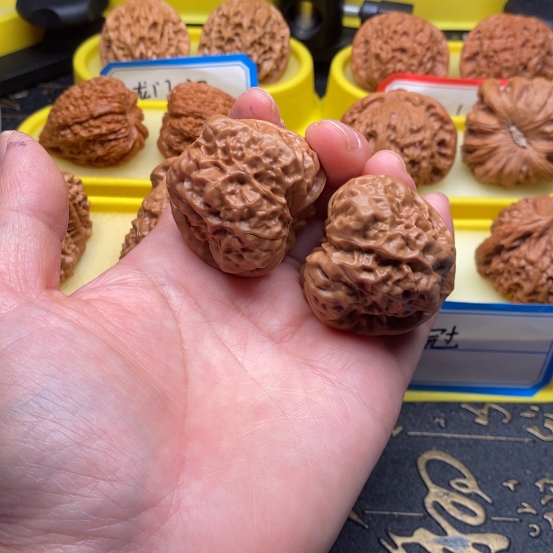 大***王文玩核桃吊坠蛤蟆头