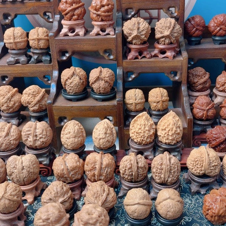 文玩核桃把件毕*°金蟾疙瘩包