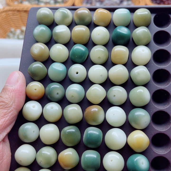 吊坠白玉菩提瑕疵14-13飘花苹果桶珠60颗