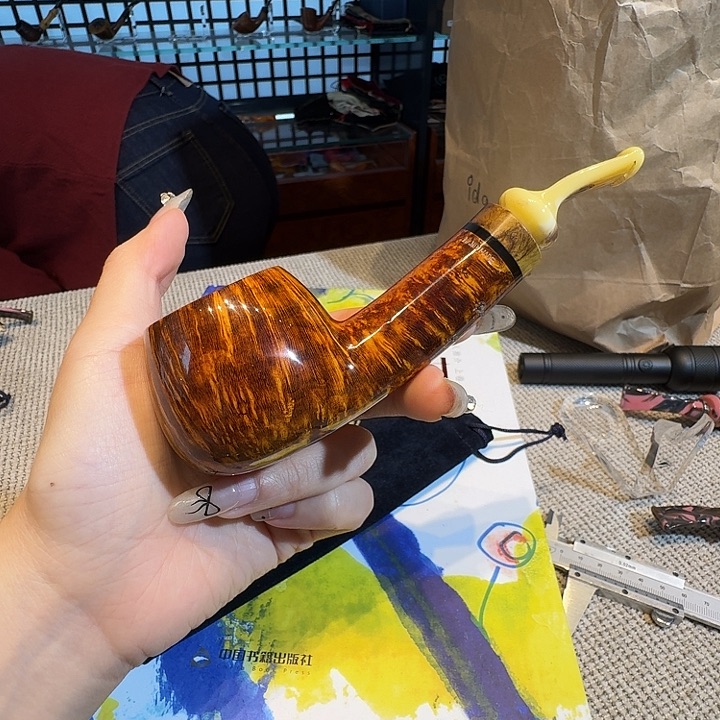 丹麦彼得吉普森烟斗