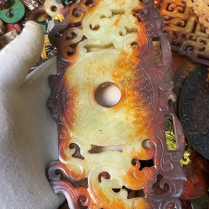 和田玉未镶嵌挂件