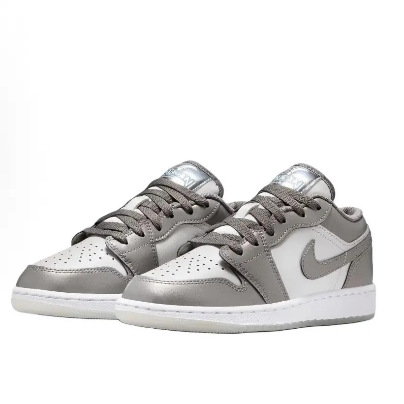 NIKE耐克女子JORDAN 1 LOW SE乔丹运动鞋HV4398014