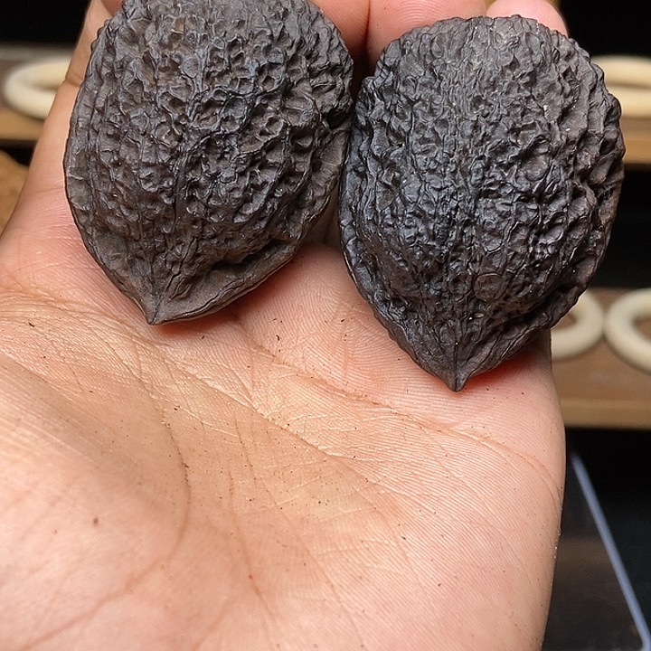 文玩核桃把件鸡心