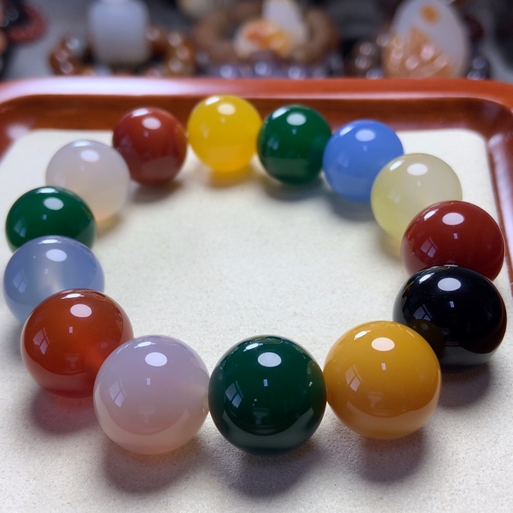 玛瑙/玉髓手串未镶嵌用****舞八色多宝