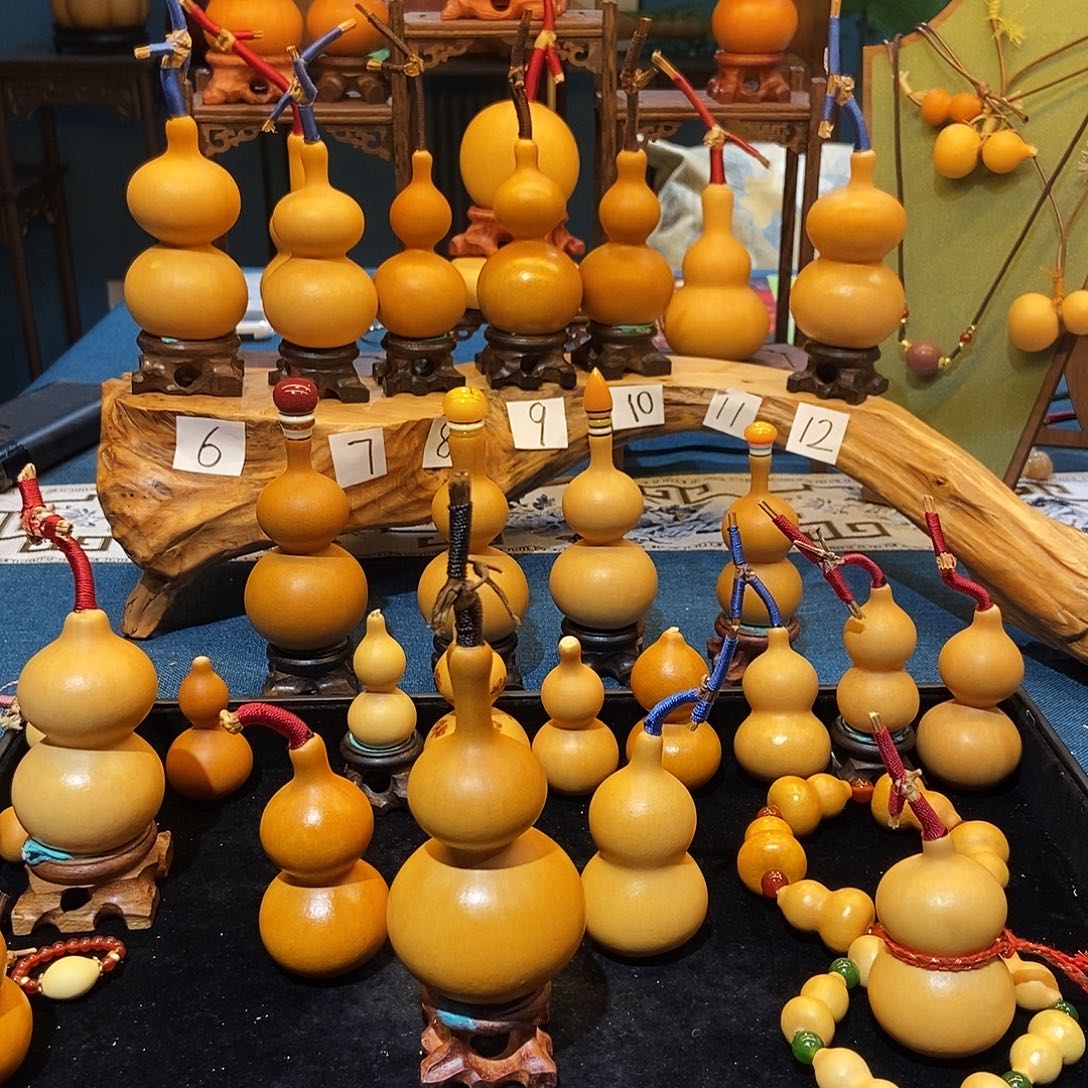 春***杪大叶紫檀（黑酸枝木类）