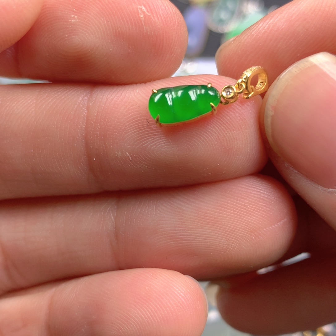 【闪购商品】翡翠颈饰18K金镶嵌翡翠