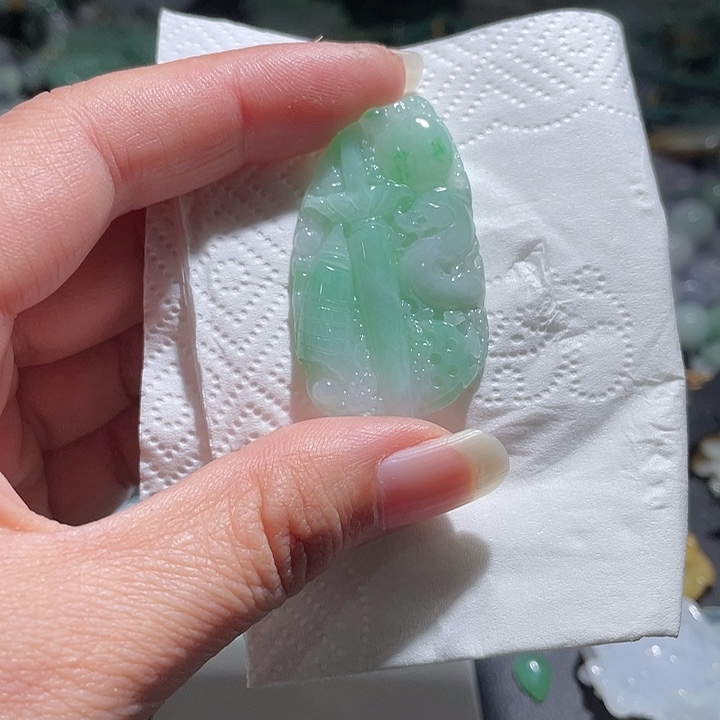 颈饰未镶嵌翡翠天