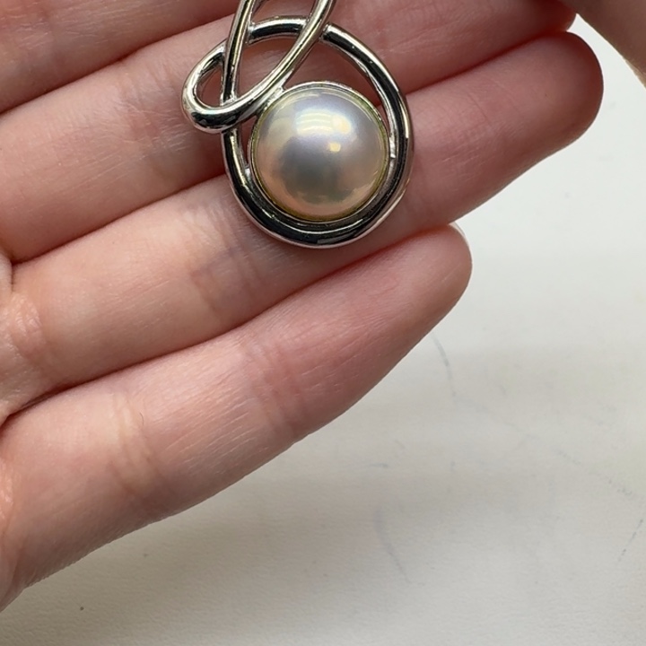 颈饰未镶嵌拼合珍珠（马贝珠）