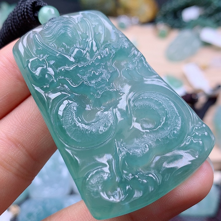 【闪购商品】翡翠颈饰未镶嵌翡翠吊坠