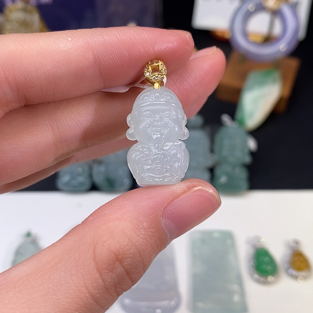 翡翠吊坠(不含链)18K金镶嵌